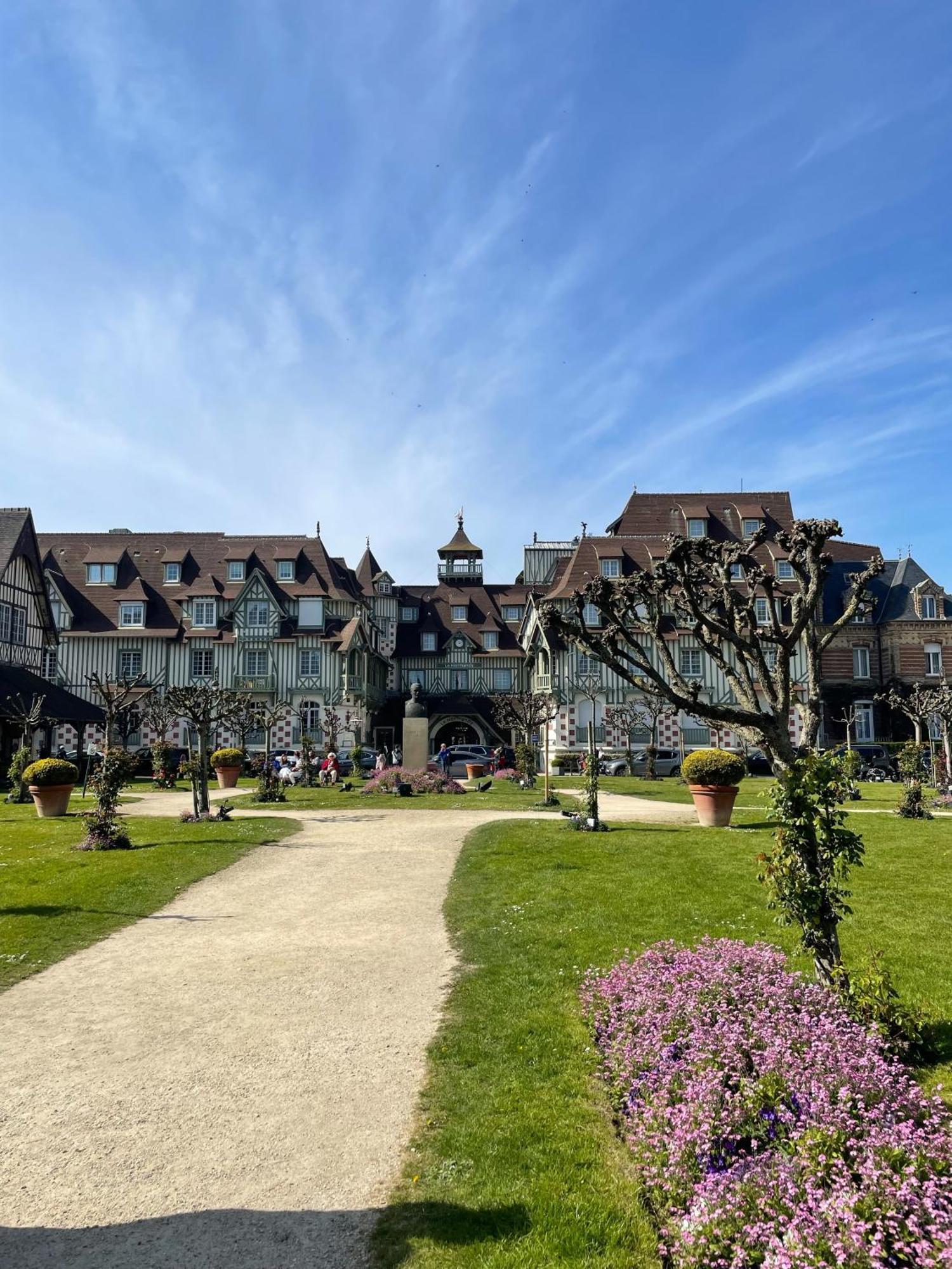 Le Pullman Apartman Deauville Kültér fotó